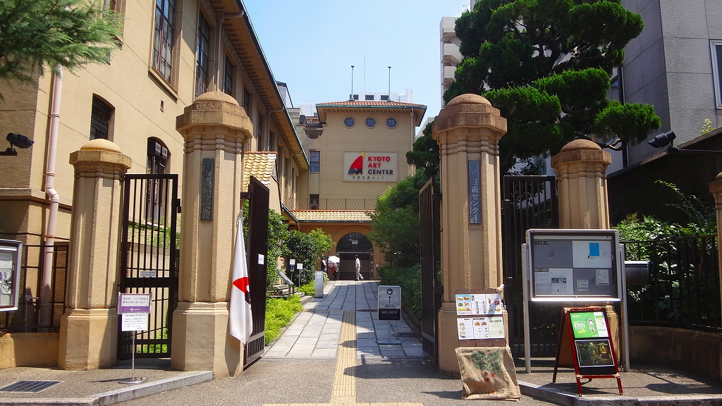 ���s�|�p�Z���^�[���ʁE�O��